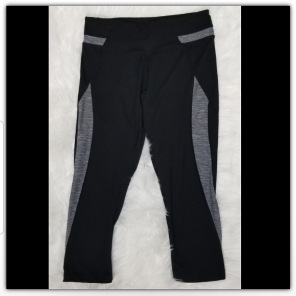 Marika Sport capri leggings size small 4-6 - Picture 1 of 4